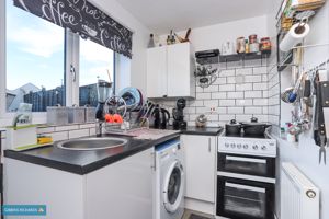 Kitchen- click for photo gallery